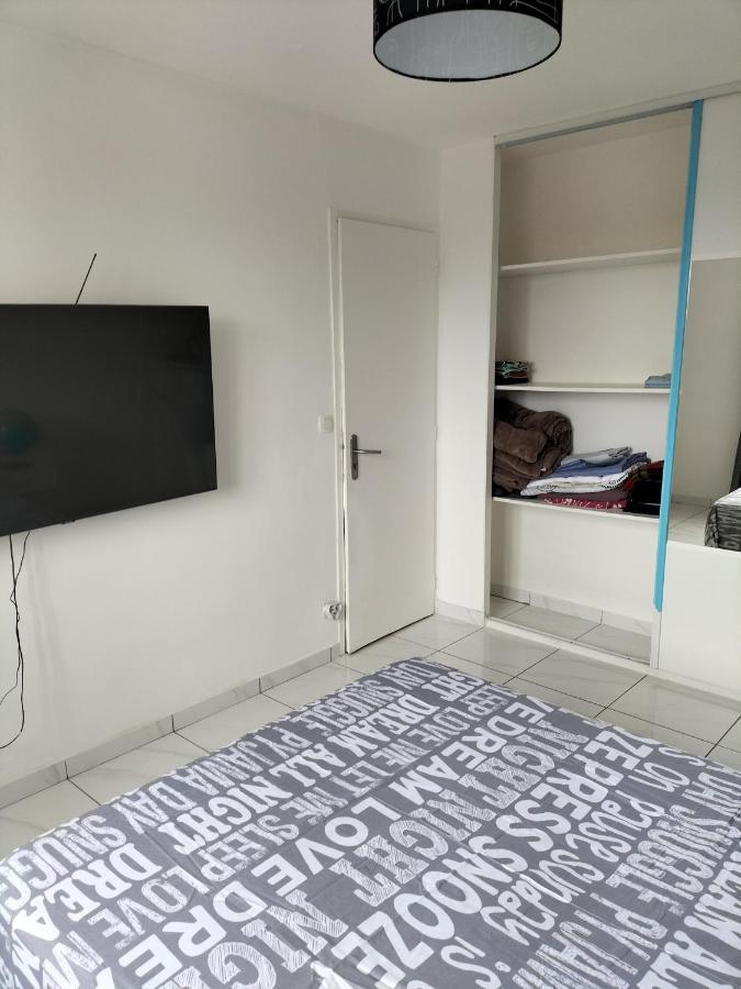 Jolie Appartement Proche Tramway เวนิส์ซูซ์ ภายนอก รูปภาพ